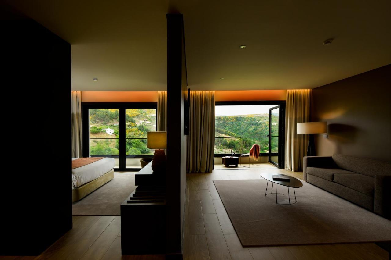 Mw Douro Wine & Spa Santa Marta de Penaguião Esterno foto A room at the hotel