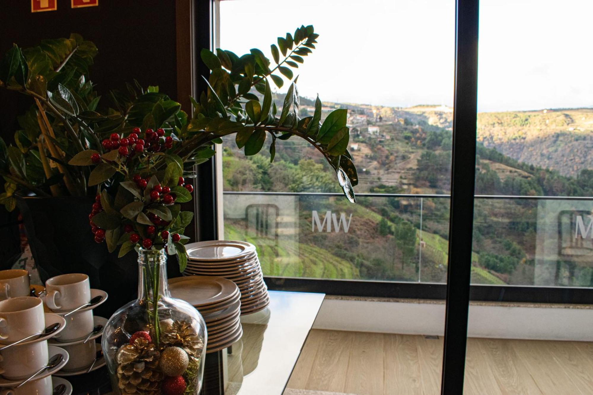 Mw Douro Wine & Spa Santa Marta de Penaguião Esterno foto View from the kitchen