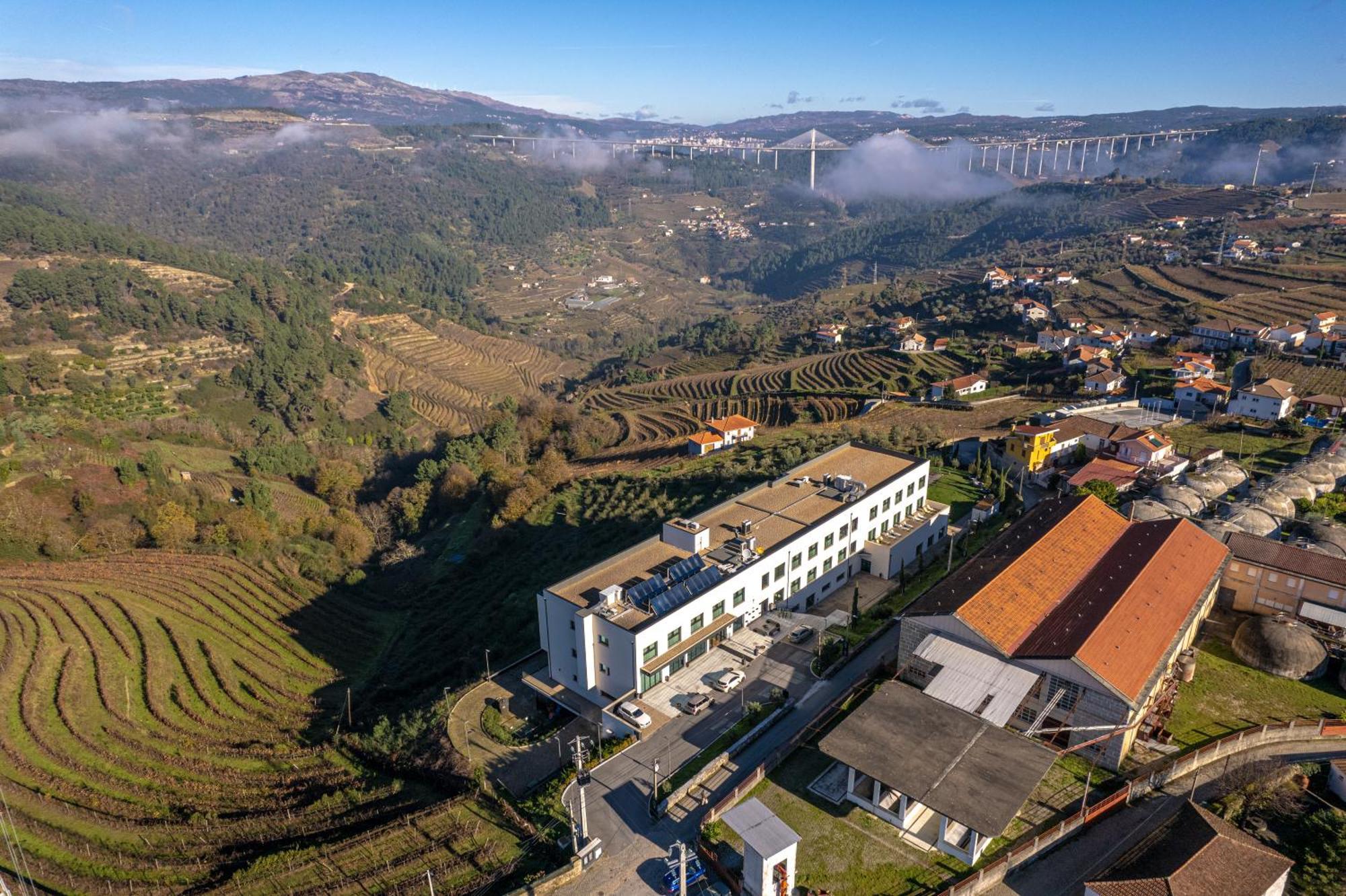 Mw Douro Wine & Spa Santa Marta de Penaguião Esterno foto Aerial view of the campus of the University of Trás-os-Montes and Alto Minho