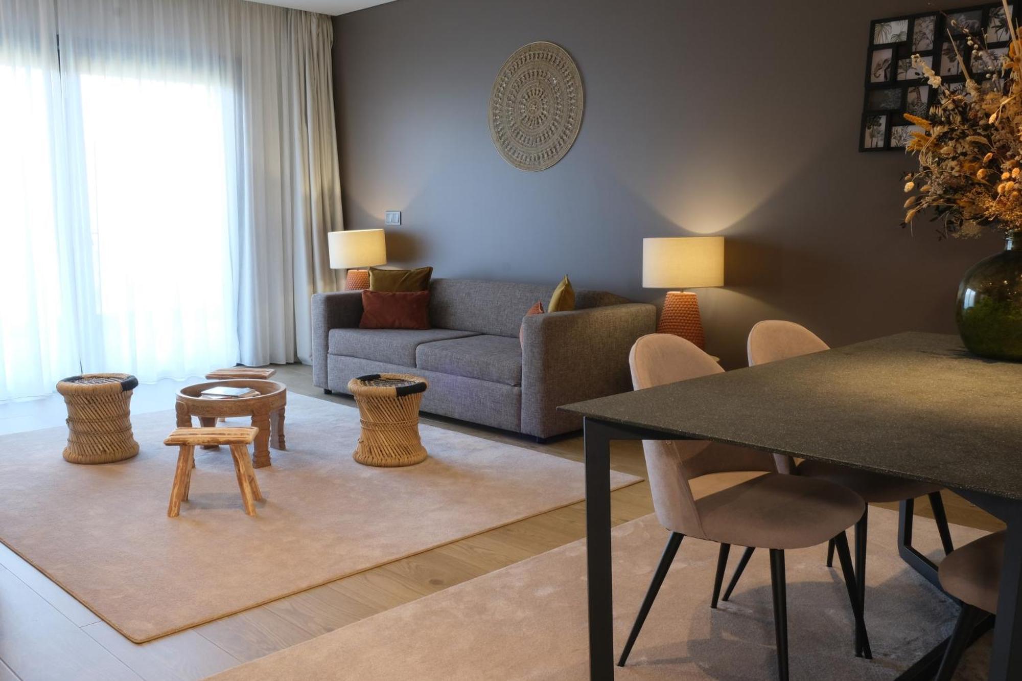 Mw Douro Wine & Spa Santa Marta de Penaguião Esterno foto A living room in a modern apartment